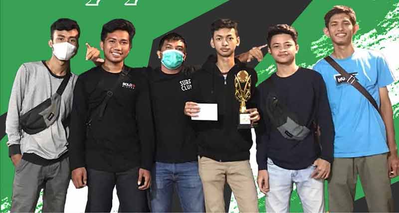 Juara 1 di turnamen Mobile Legends Cafe Huta Kopi